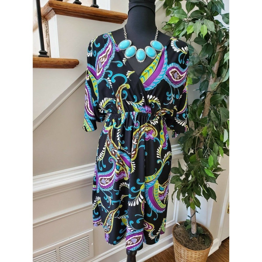 Sunny Leigh Women's Black Paisley‎ V-Neck Short Sleeve Knee Length Dress Size M
